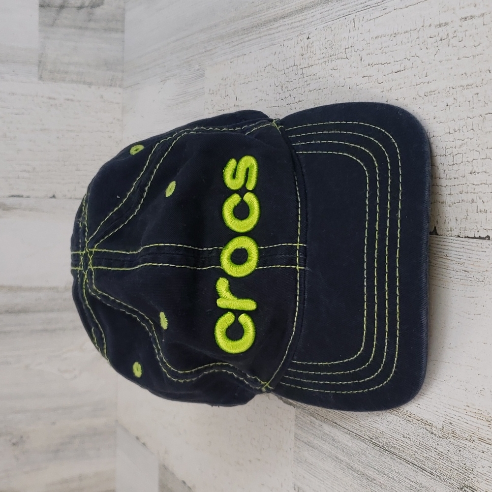 Crocs blue and green kids baseball cap hat Size 5-7 years